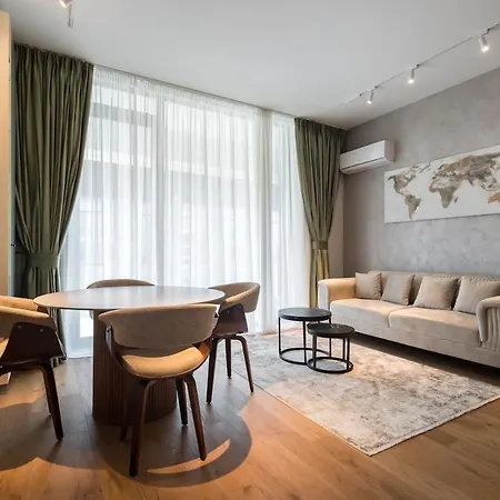 Emerald Charm One Cotroceni 2 *