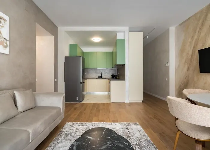 Emerald Charm One Cotroceni 2 * Bucureşti