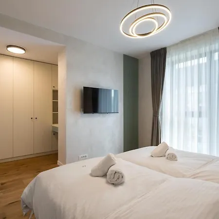 Emerald Charm One Cotroceni 2 Apartment